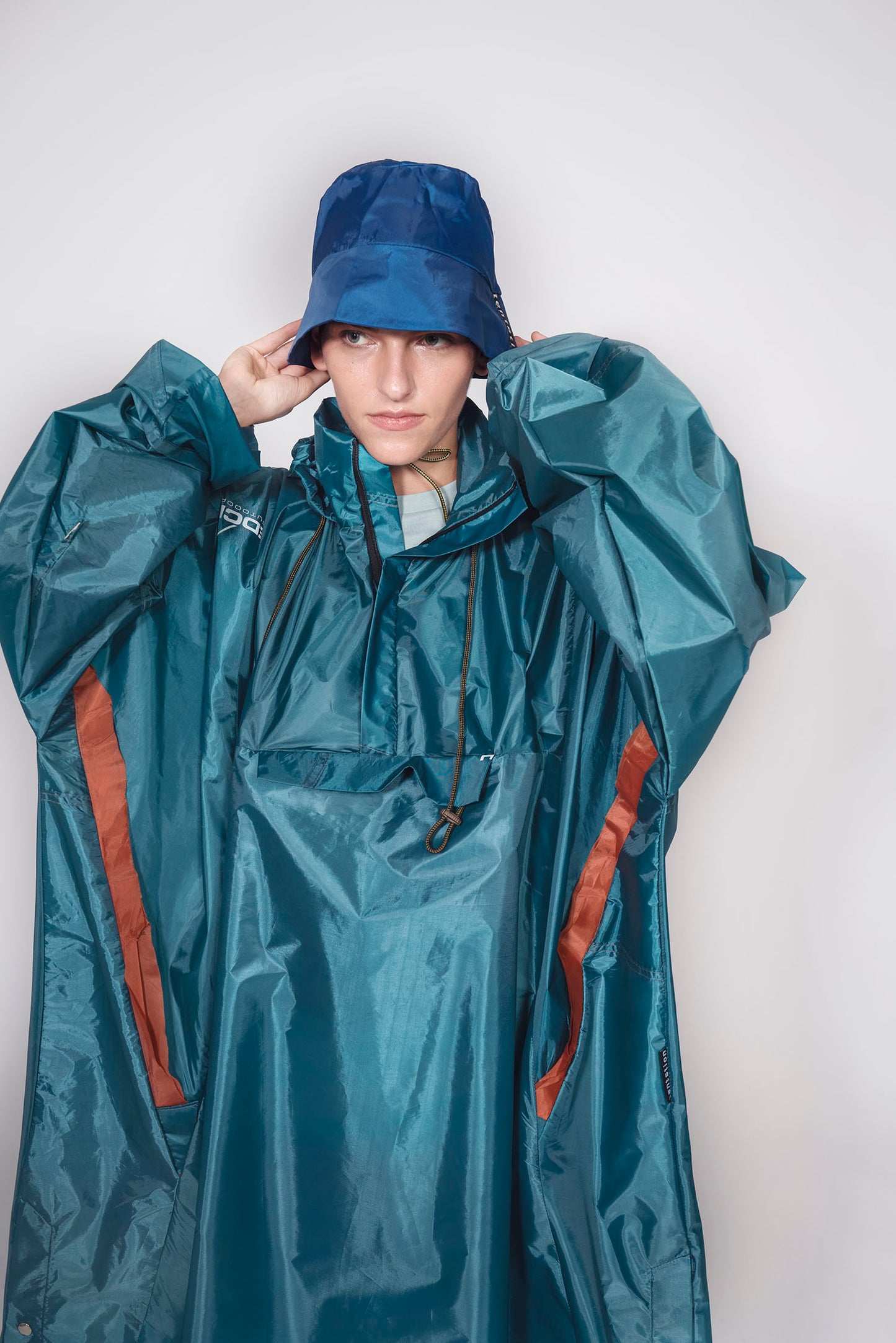 tentation RAIN HAT